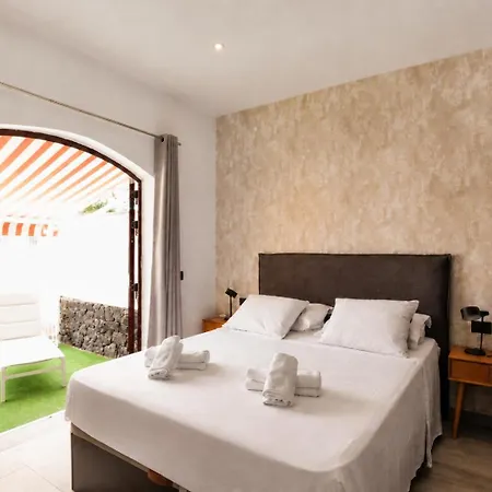Sun And Relax Tenerife Apartment *